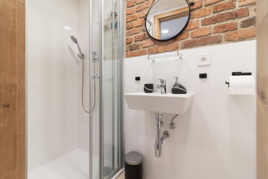 Mezzanine Beds, 10min To Centre With Offsite Parking Apartamento *